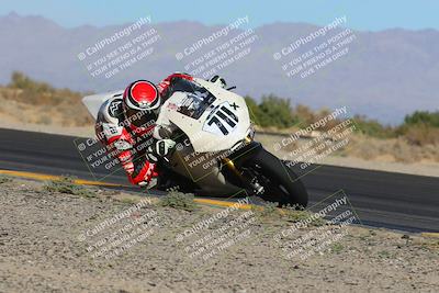 media/Dec-04-2022-CVMA (Sun) [[e38ca9e4fc]]/Race 9 Supersport Middleweight Shootout/